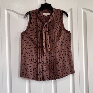 EUC Ann Taylor Loft brown with indigo pattern sleeveless top blouse M